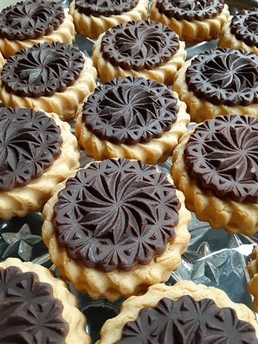 Guittard Onyx-72 Extra Bittersweet Chocolate Wafers - 25 Pound
