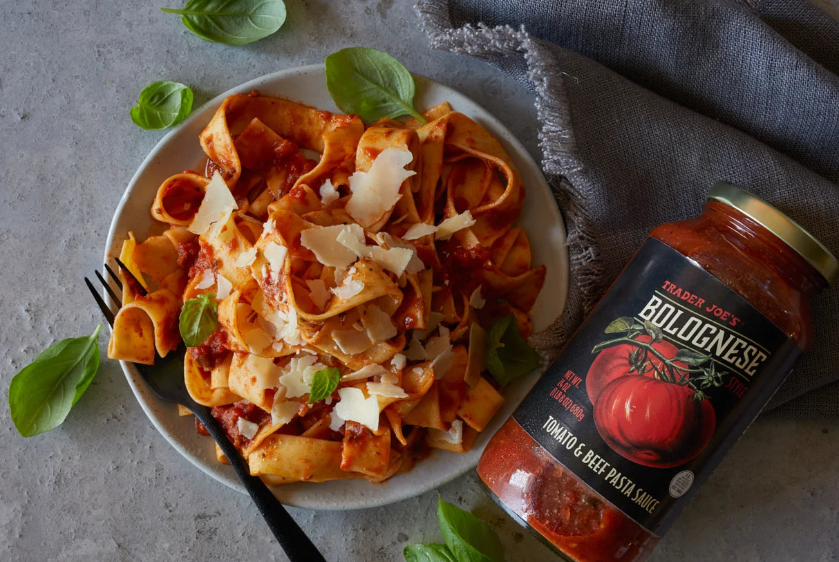 Trader Joe's Bolognese Style Tomato & Beef Pasta Sauce 24 oz